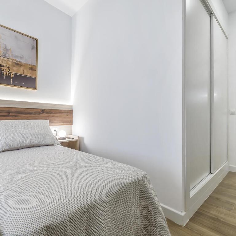 Alminar Apartamentos, Parking incluido junto al centro - Apartamento de 1 dormitorio - 6