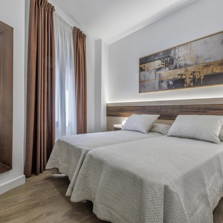 Alminar Apartamentos, Parking incluido junto al centro - Apartamento de 1 dormitorio - 3