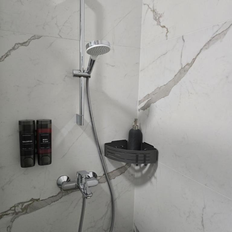 Lux Apartments Maya 1 - Apartman sa 2 Spavaće Sobe i Balkonom - 20