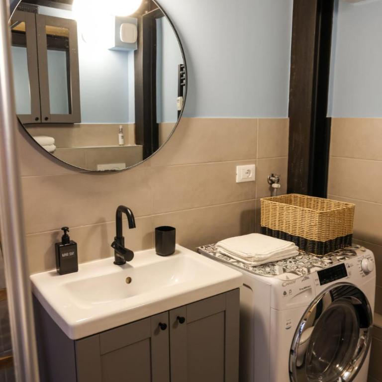 Barozzi Loft - One-Bedroom Apartment - 7