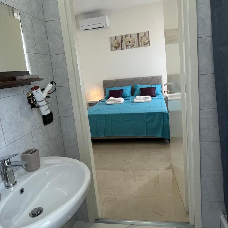 Miki rooms Lecce - Camera Matrimoniale con Bagno Privato - 2