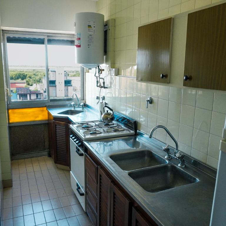 Dpto cerca de Costanera, Virgen y Plaza Mitre - Apartamento de 2 dormitorios - 15