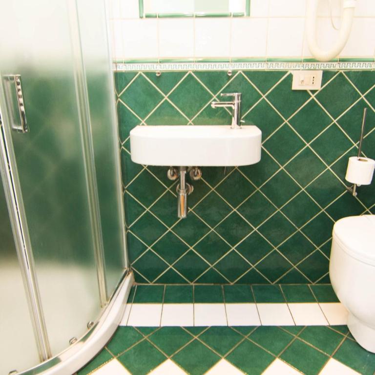 B&B Dei Cavalieri - Comfort Quadruple Room - 9