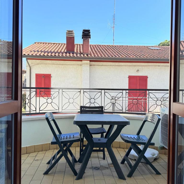 RP08 - Cesenatico, trilocale con balcone e garage vicino al mare - Appartamento con 2 Camere da Letto - 4