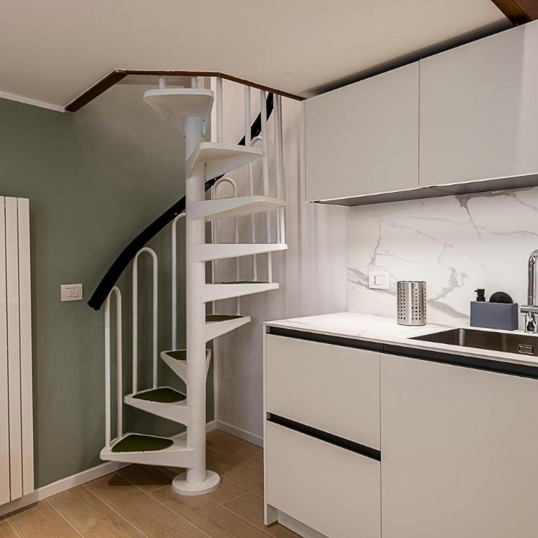 StayEasy Pasteur23 - New cozy studio next to metro - Appartamento su 2 Livelli - 12