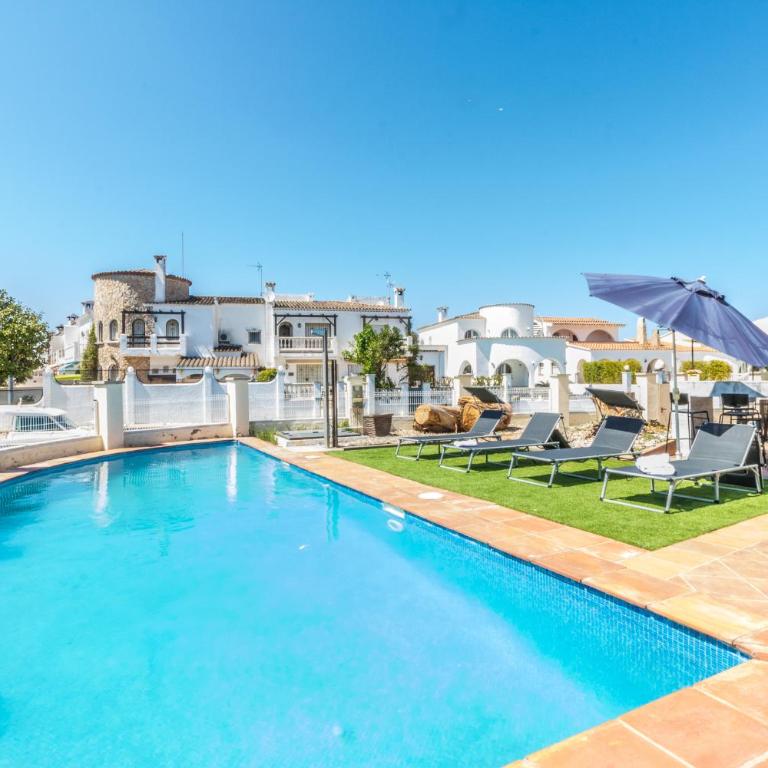 5 BEDROOMS, 3 BATHROOMS, 15M MOORING, PRIVATE POOl - Casa - 8