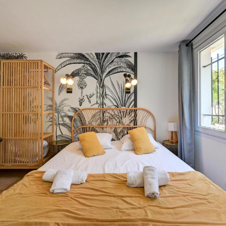 "Cap Riviera" Hotel & Restaurant Saint Aygulf - Chambre Triple avec Terrasse - Vue sur Jardin - 5