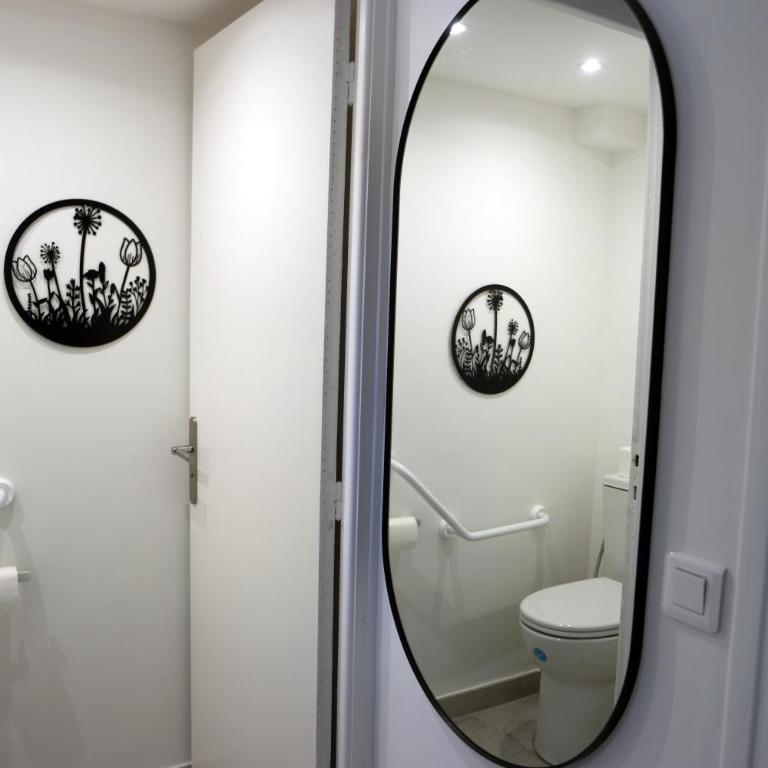 Appartement T1 35m2 #balcon #parking #télé #wifi #climatisation #Nam - Thao Nice - Appartement 1 Chambre avec Balcon - 8