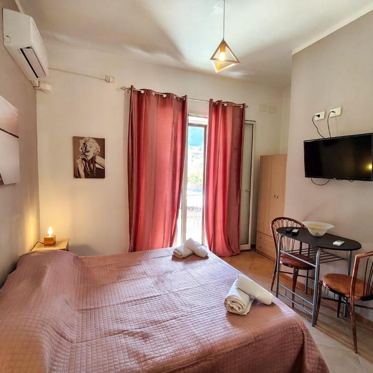 B&B Giada - Camera Tripla con Vista Città - 5