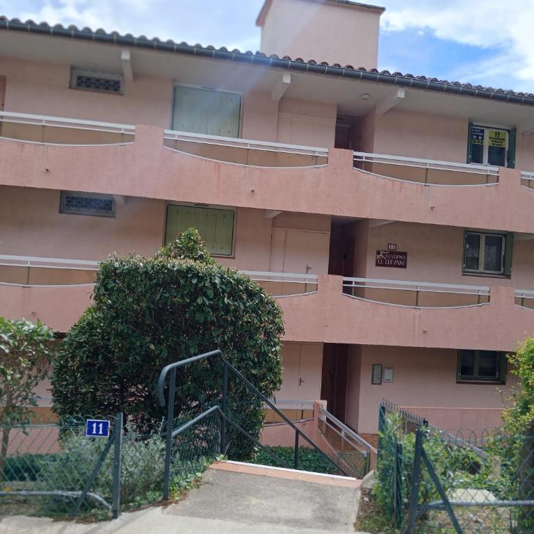 Bel F2 terrasse SUD à 5 min thermes - One-Bedroom Apartment - 3