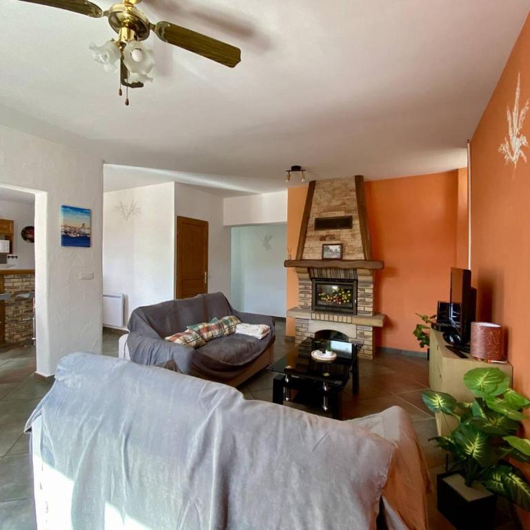 Cambo-les-Bains : T3 rénové, 4 pers, proche thermes, wifi - Appartement 2 Chambres - 29
