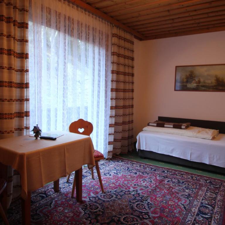 Pension Hubertushof beim Römerbad - Dreibettzimmer - 5