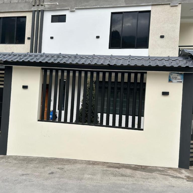 Boutique Exclusive Stay - Three-Bedroom Apartment with Balcony - 11