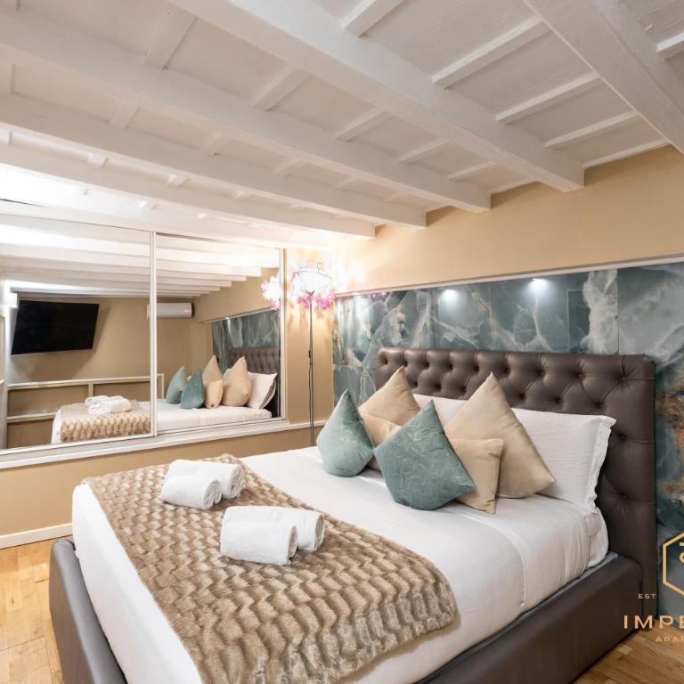 Teatro Pace Palace - Historic Center, luxury apartment, 3 bdr, A-C - Appartamento con 3 Camere da Letto - 2