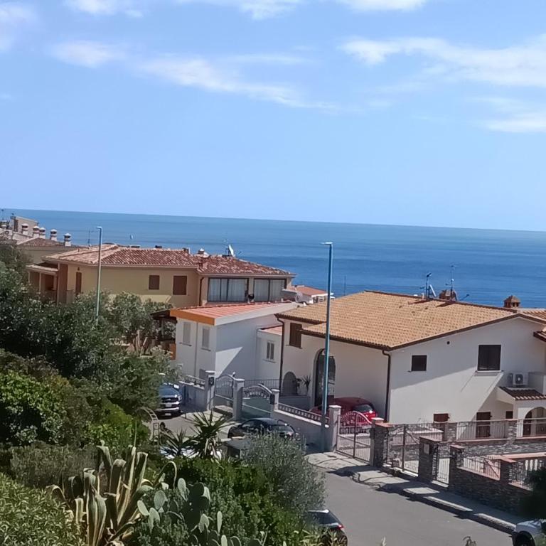 BenitiKe House - Appartamento con 2 Camere da Letto e Vista Mare - 8