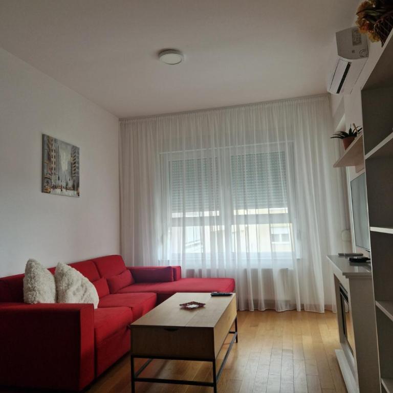 Stan na Dan 26 - Apartman sa 1 Spavaćom Sobom - 4