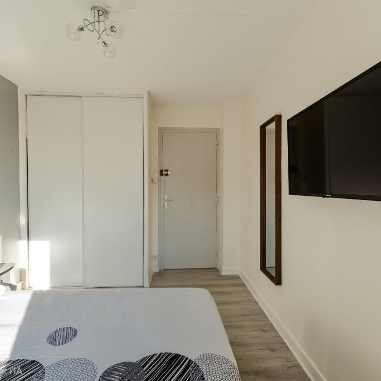 Appartement 6 personnes - 3 chambres - Proche Stade des Alpes et Centre-ville - Apartment mit 3 Schlafzimmern - 4