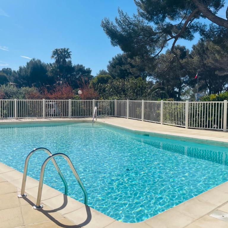 Beau 65 M2 en Front de Mer à St Raphaël - Piscine - Appartamento con 2 Camere da Letto - 17