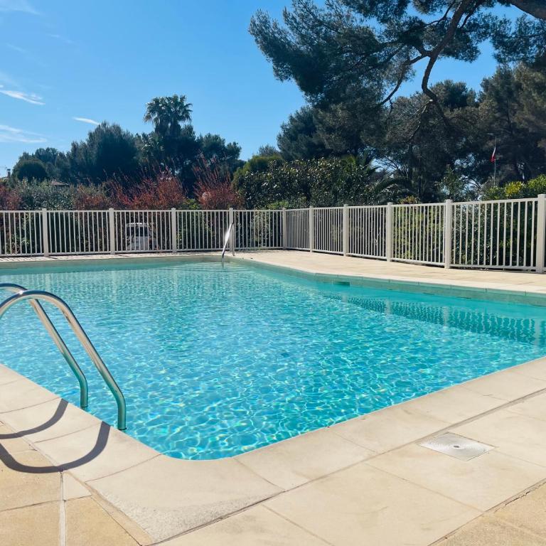 Très bel appartement face au port Santa -Piscine - Apartment mit 2 Schlafzimmern - 11