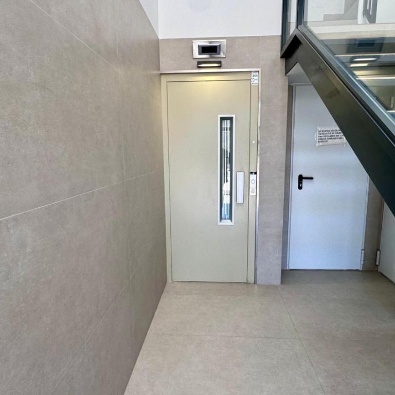 Front Views To El Pilar ComoTuCasa - Three-Bedroom Apartment - 22