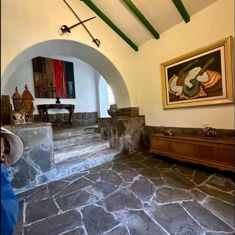 Charming 4BR Getaway with Pool BBQ & Clay Oven - Casa - 5