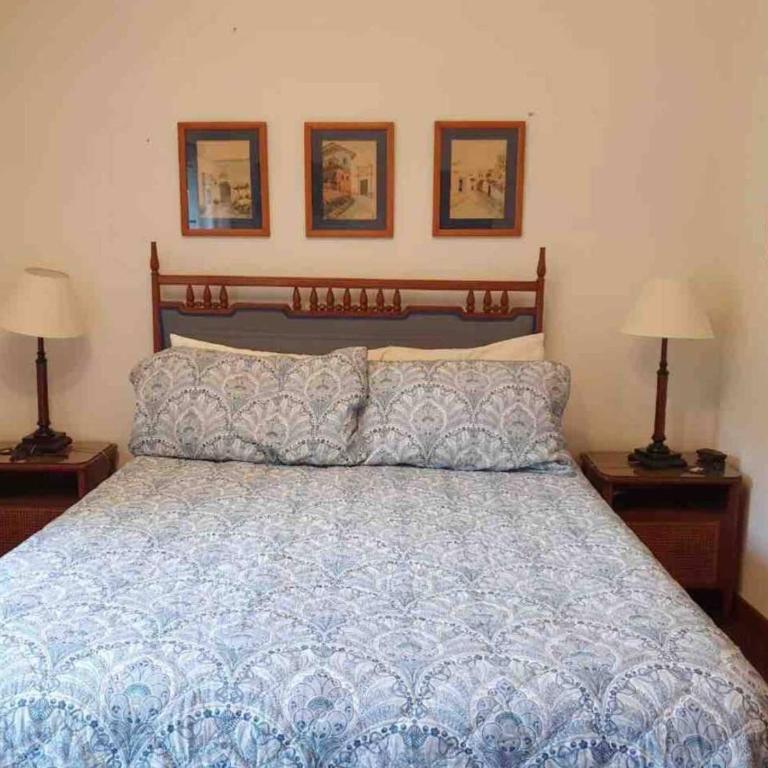 Charming 4BR Getaway with Pool BBQ & Clay Oven - Casa - 11