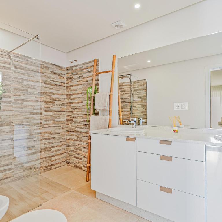 Casa Marina - Estepona Port Sleeps 6 Sea Views - Apartamento de 2 dormitorios - 24