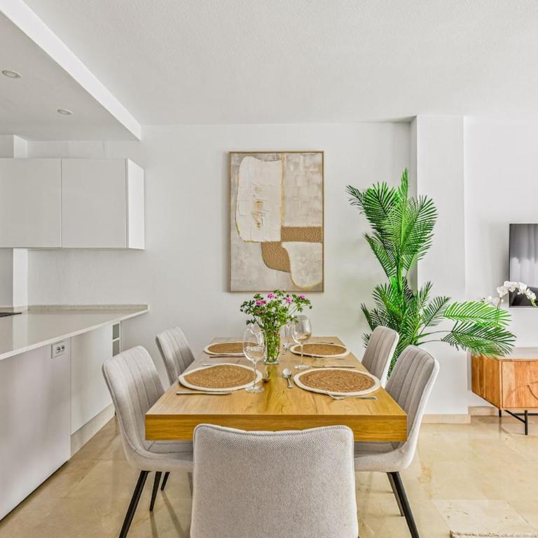 Casa Marina - Estepona Port Sleeps 6 Sea Views - Apartamento de 2 dormitorios - 34