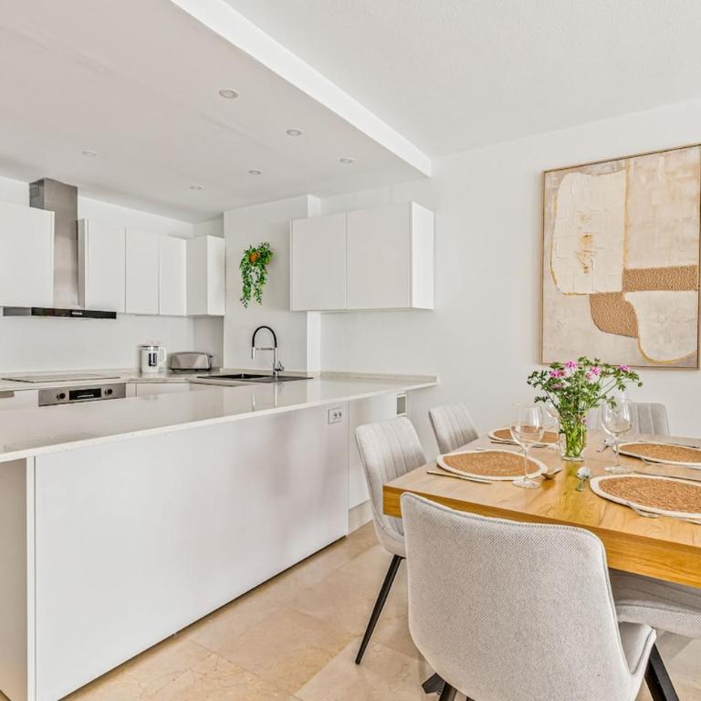 Casa Marina - Estepona Port Sleeps 6 Sea Views - Apartamento de 2 dormitorios - 39
