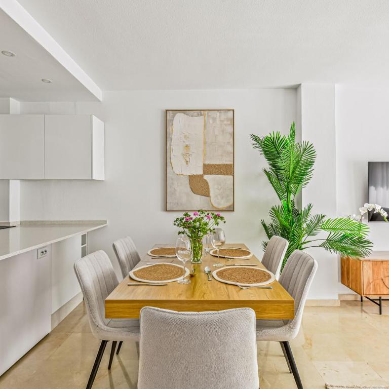 Casa Marina - Estepona Port Sleeps 6 Sea Views - Apartamento de 2 dormitorios - 41