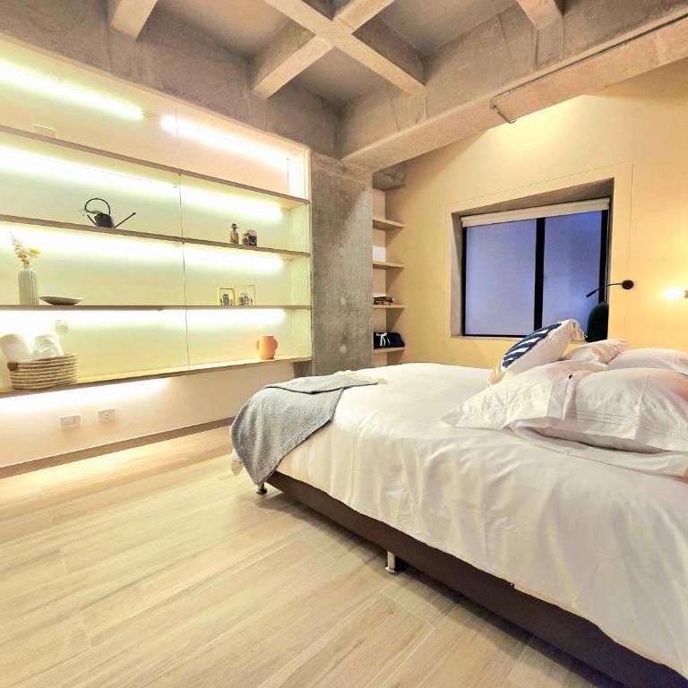 Hermoso Apartaestudio Laureles - One-Bedroom Apartment - 1