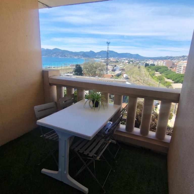 2 pieces avec piscine, 150m plage Cannes - Appartement 1 Chambre - 6