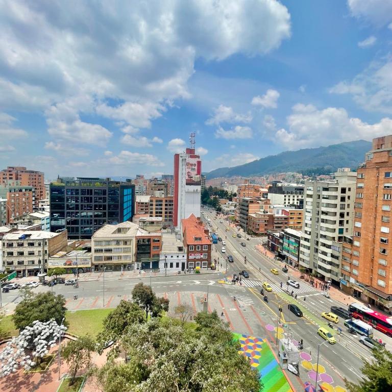 Modernos en Chapinero balcon terraza coworking gimnasio - One-Bedroom Apartment - 49