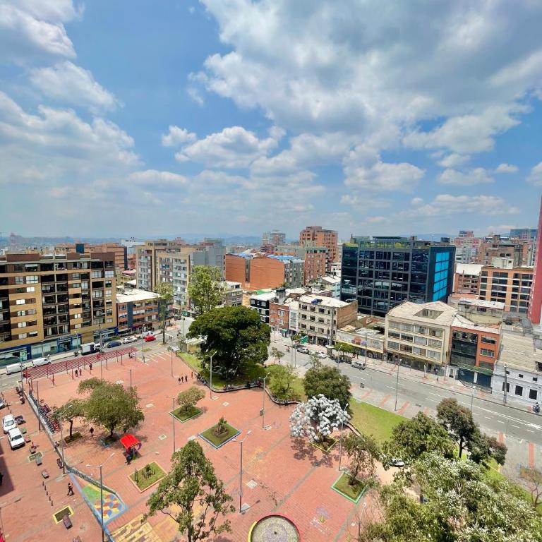 Modernos en Chapinero balcon terraza coworking gimnasio - One-Bedroom Apartment - 48