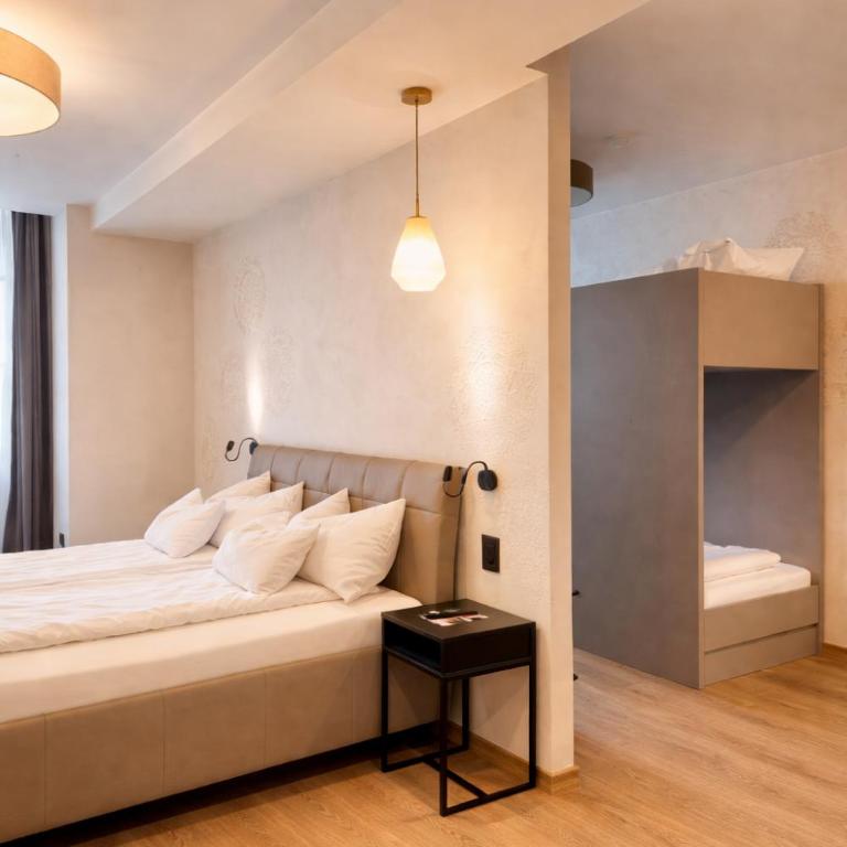 Aparthotel Lavilo City Center - Familienzimmer - 5