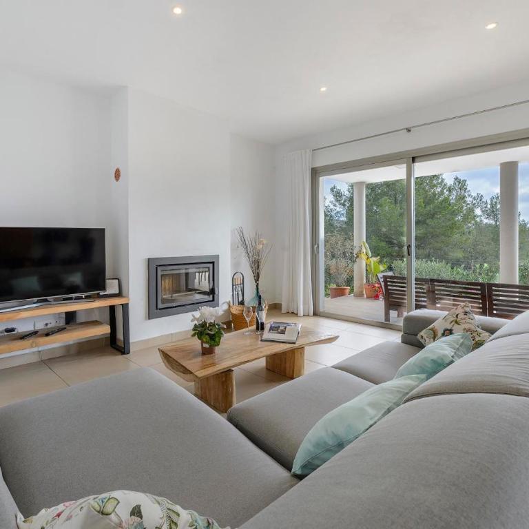Villa Es Redo-Spacious & Relax - Villa with Garden View - 2