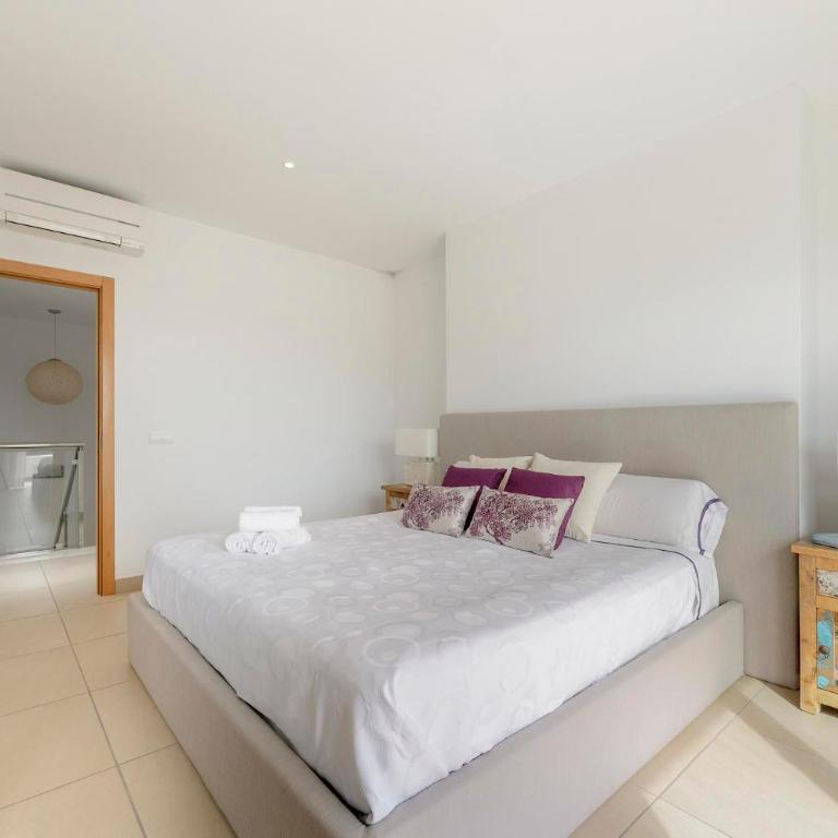 Villa Es Redo-Spacious & Relax - Villa with Garden View - 19