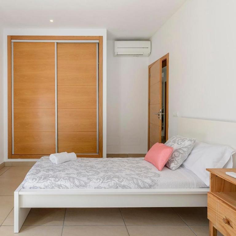 Villa Es Redo-Spacious & Relax - Villa with Garden View - 29