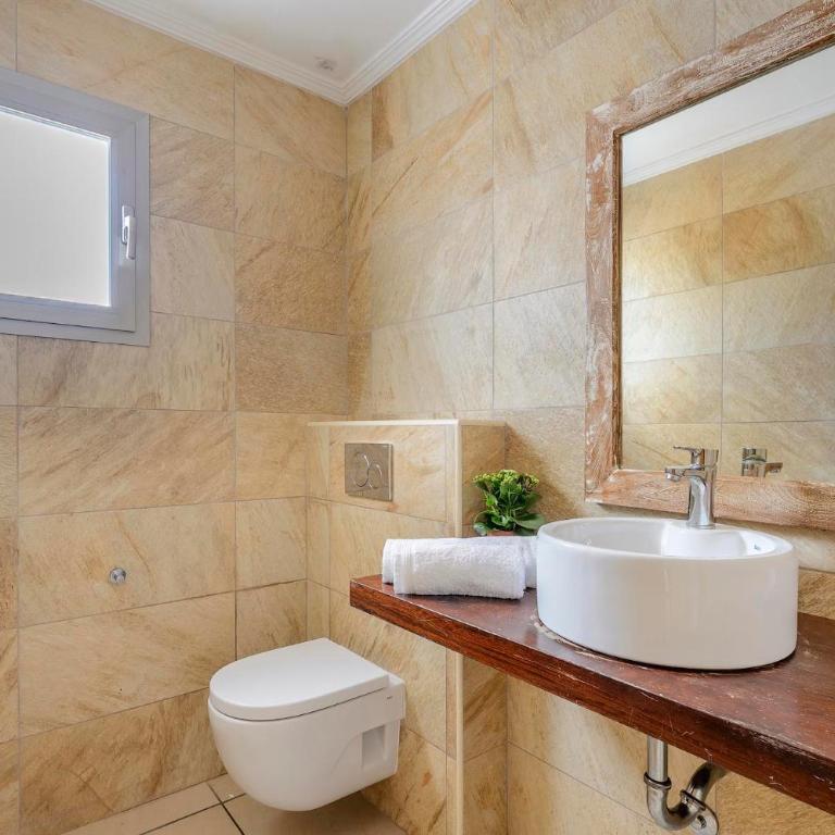 Villa Es Redo-Spacious & Relax - Villa with Garden View - 18