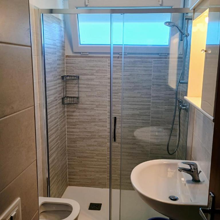 Condominio Miramare 5 - Agenzia Arcobaleno - Appartamento con 2 Camere da Letto - 3