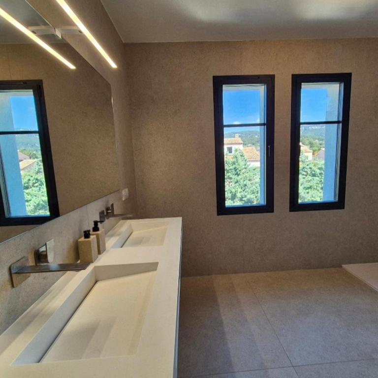 Villa Noosa, plein sud, familiale avec sa piscine privé - Casa de 4 dormitorios - 22