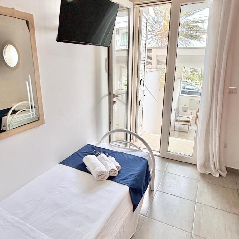 Leo Rooms & Sea - Camera Quadrupla con Bagno Privato - 21