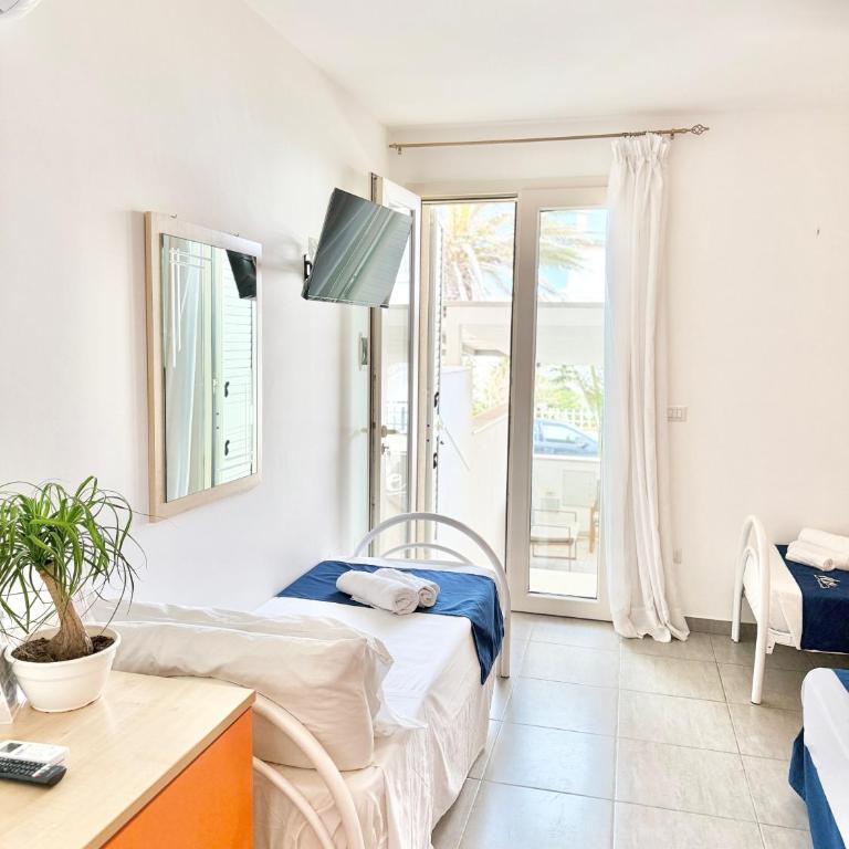 Leo Rooms & Sea - Camera Quadrupla con Bagno Privato - 20