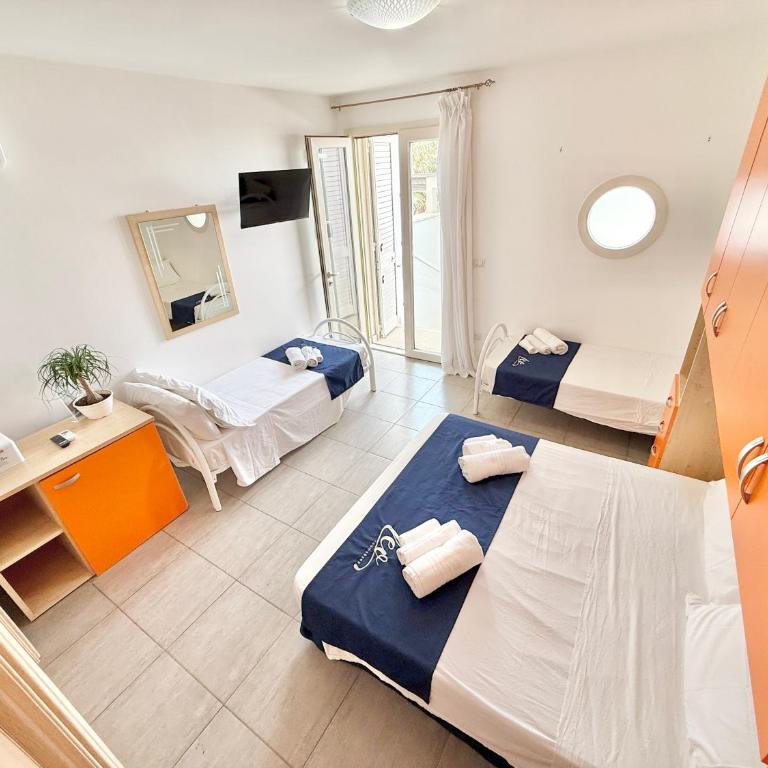 Leo Rooms & Sea - Camera Quadrupla con Bagno Privato - 14