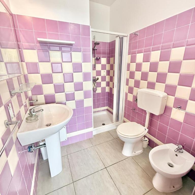 Leo Rooms & Sea - Camera Quadrupla con Bagno Privato - 13