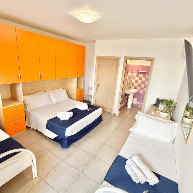 Leo Rooms & Sea - Camera Quadrupla con Bagno Privato - 7