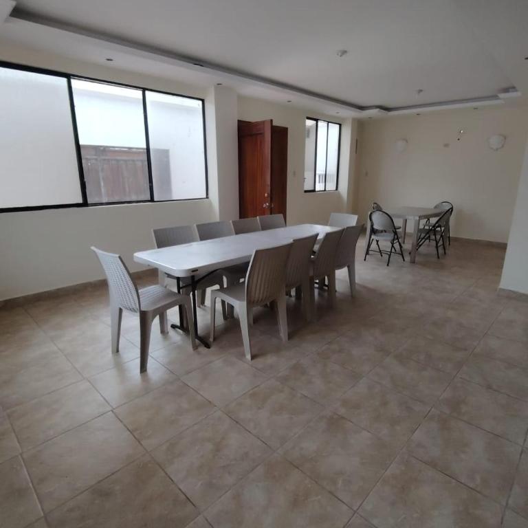 Casa en General Villamil Playas - Five-Bedroom House - 12