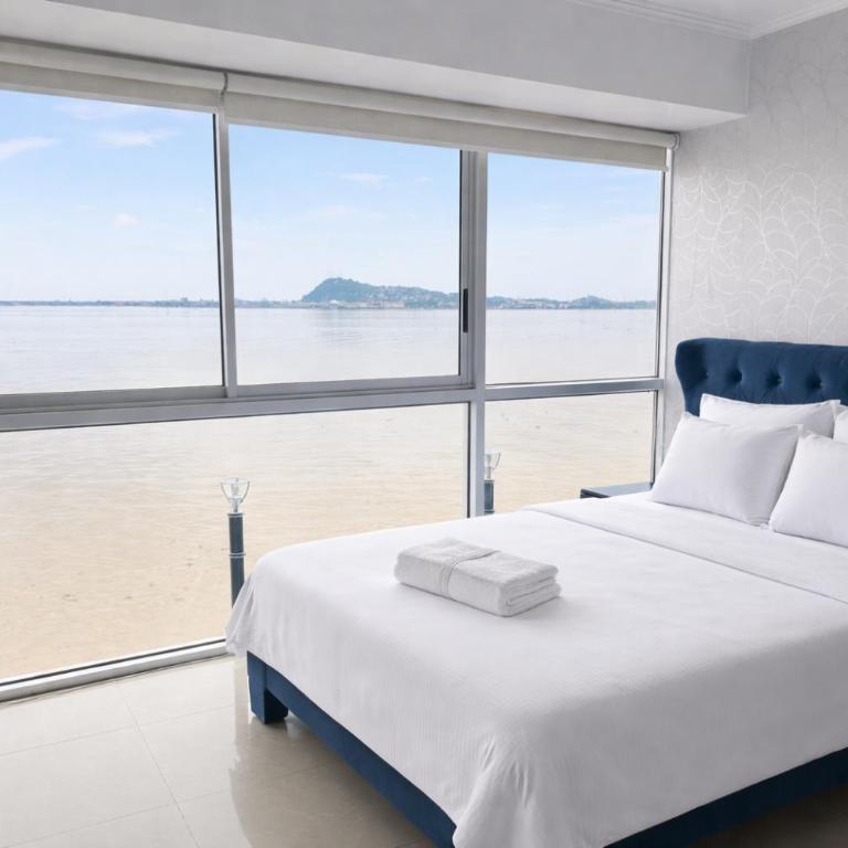 Lujoso depa con piscina, gym, jacuzzi frente a las peñas Guayaquil, Ecuador - Suite with River View - 18