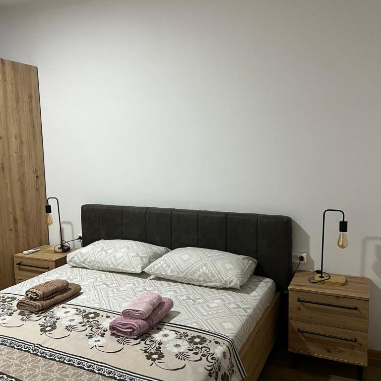 Sunshine & Cozy Apartment - Two-Bedroom Apartment - 21
