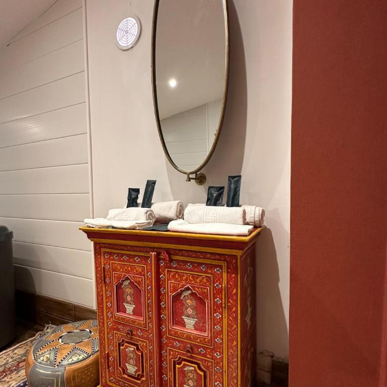 Suite Sahara - Jacuzzi & Sauna Privatif - One-Bedroom Apartment - 13